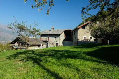 Image de Ancienne maison de charme en position centrale