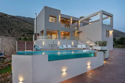 Image de New Villa w/ Private Pool in Plakias, Jacuzzi, Children Area, Walk to Restaurant