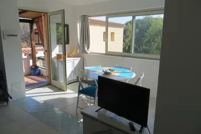 Image de Appartement - Libre Sur Quatre Cotes 600 m de la mer - Rena Majore (S. Teresa)
