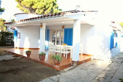 Superb seafront villa