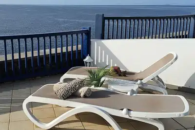 Image de Villa avec piscine privée et spectaculaire sur la mer et la montagne
