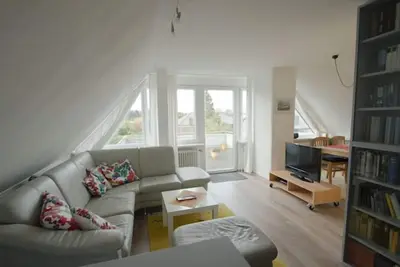 Image de Beau logement clair, grande terrasse sur le toit, à la mer à Zwischenahn