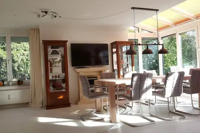 Image de Nager dans le lac (cinq minutes), se sentir immédiatement à la maison