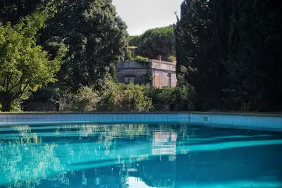 Image de Fattoria historique du 18e siècle avec jardin merveilleux et piscine