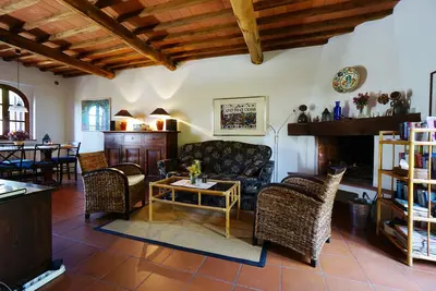 Image de Maison en pierre compl. meublées dans un village romantique (mer)