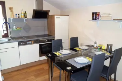 Image de Appartement moderne dans un emplacement central avec une entrée gratuite à Alpentherme