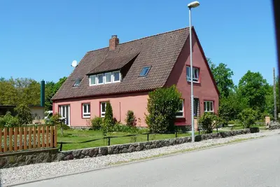 Image de Appartement \"Schwalbennest\" dans la maison au bord de l'étang - 4 étoiles certifié Dtv