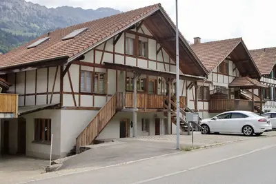 Image de Logement avec aménagement confortable et adapté aux enfants