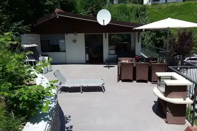 Image de Maison de vacances Casa Marina dans la réserve naturelle au-dessus du lac de Garde