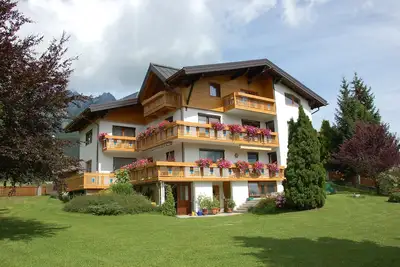 Image de Maison dans un endroit calme avec un grand jardin en bordure du village près des télécabines de Reutten