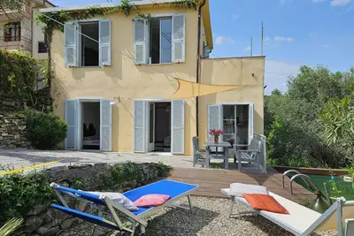 Image de Charmante maison avec jardin, vue sur la mer u. parking