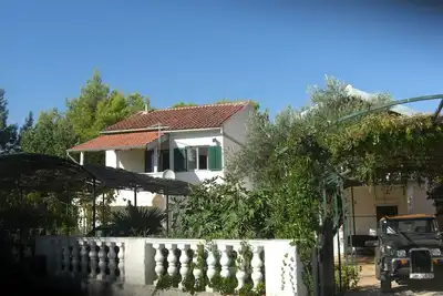 Image de Appartement Bilice, à 100m de la mer, idéal pour les petits enfants et les propriétaires de bateaux