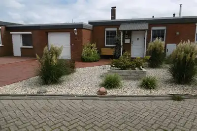 Image de Maison De Vacances \"Nordseescholle6\" directement sur la digue - chien de bienvenue-WiFi gratuit