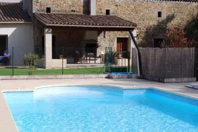 Image de Tivoli Corps de ferme, piscine, Vtt, Lac 600ha, Plage, kayak, Pédalos, Châteaux