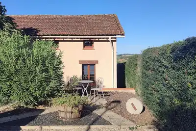 Image de Gîte confortable pour 2 dans un village calme à 15 minutes d'Albi