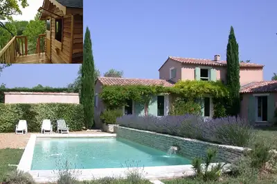 Image de Luberon villa 10 pers plus 2 dans Cabane Perchee dans un chĂŞne- piscine Chauffee
