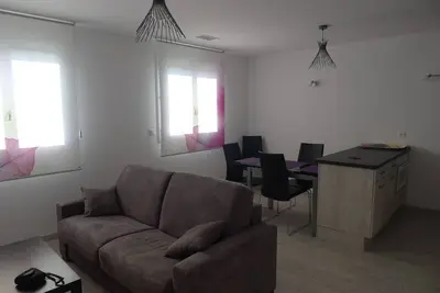 Image de Apt Neuf 2 Pieces Classe 1* Par Provence Tourisme -Vue Imprenable Sur Mer