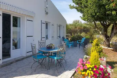 Image de Ile De Re au calme, côté nature, proche plages et port