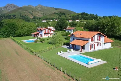 Image de Maison Avec Piscine Chauffee, Dans Un Des Plus Beaux Village De France.