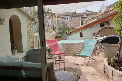 Image de Maison de charme avec Jacuzzi et Terrasse sur les toîts