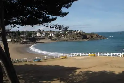 Image de à st Quay Portrieux :appart T2, grde terrasse sud, 50m de la plage, parking privé