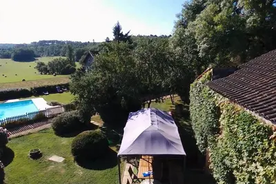 Image de 3 gîtes de charme, piscine, terrasses, grandes salles de ping, muscu, billard, . .