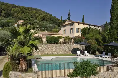 Image de Magnifique mas de caractère - Piscine chauffée, idéalement situé, calme