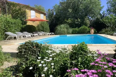 Image de Grimaud bord de mer, Golfe de St Tropez villa 8 personnes, piscine chauffée