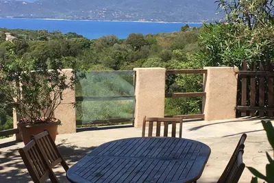Image de Grand appartement terrasse avec vue imprenable sur le golfe du Valinco.
