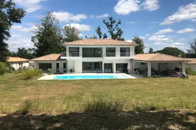 Image de Villa Architecte Luxe au cœur des vignobles proche de Bordeaux
