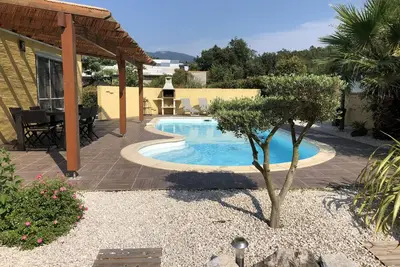 Image de Très belle villa arborée, piscine chauffée, vue imprenable - 8/10 personnes