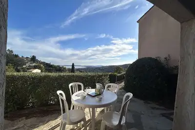 Image de 2 pièces cabine avec piscine, tennis, parking - Les Issambres