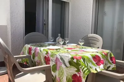 Image de Appartement T2 à 150m de la plage, 5 couchages, terrasse, parking, proche commerces - Port Leucate