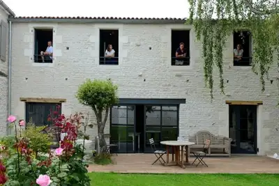 Image de Demeure charme luxe 8km La Rochelle ile de ré, piscine, sauna classée 5*