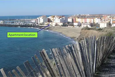 Image de En bord de mer et près du port de plaisance - Abritel Ref. 145 36 43