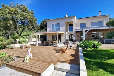 Image de VillaSerenita Piscine chauffée et Spa à Ajaccio