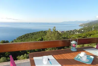 Image de Maison proche de la mer au cœur du maquis.