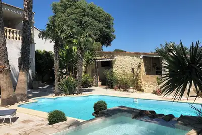 Image de Villa avec magnifique jardin méditerranéen entre mer et montagne