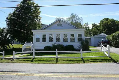 Image de Cottage lumineux et spacieux Hills Beach