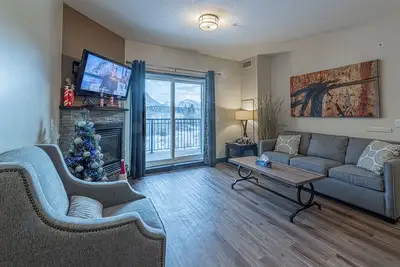Image de Condo Mountain View dans le complexe le plus confortable de Canmore