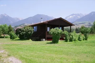 Image de Pine Creek Cabin🏡 ⛰🌲🦅un établissement non fumeur