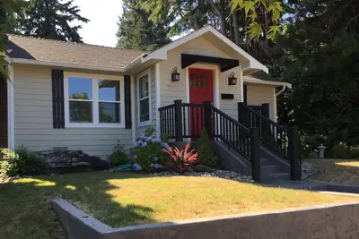 Image de Voir tout Seattle ~ Sleep Six dans Lovely Magnolia / Discovery Park House!