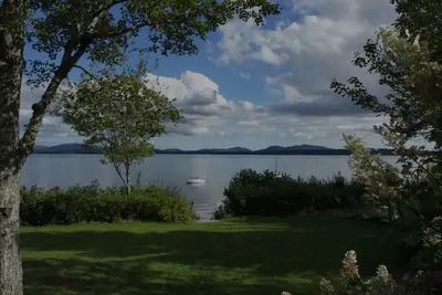 Image de Studio 3 saisons face à la mer. Fenêtres du sol au plafond, artsy, chaleur dans le sol, ponts