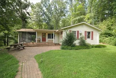 Image de Forêts, criques, sentiers et s'en sortir! Votre rêve est devenu réalité!