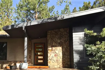 Image de Bluebird Day - Stargazer - Luxe moderne, bain à remous, vélos, terrasse privée