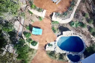 Image de Sublime Oasis-Rock Plunge Pool, Cascade, Cabana, 3 Terrasses, Vues sur la Montagne