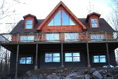 Image de Log Cabin 6br 4ba Hot Tub Piscine / Table de Poker Wifi Bbq Terrain de Basketball pour Puits de Feu!