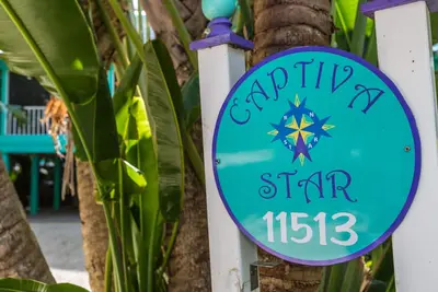 Image de Grande maison de luxe près de la plage à Captiva dans le village. Idéal pour les groupes!