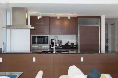 Image de Grand Corner Lux, Résidences W. Vue sur la rivière, l'océan et la ville. Gratuit: Piscine / Spa / Gym