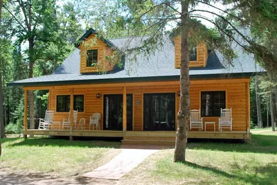 Image de Belle retraite rustique sur Big St. Lac Germain